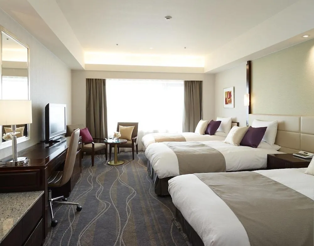 Hotel Okura Kobe 5*,