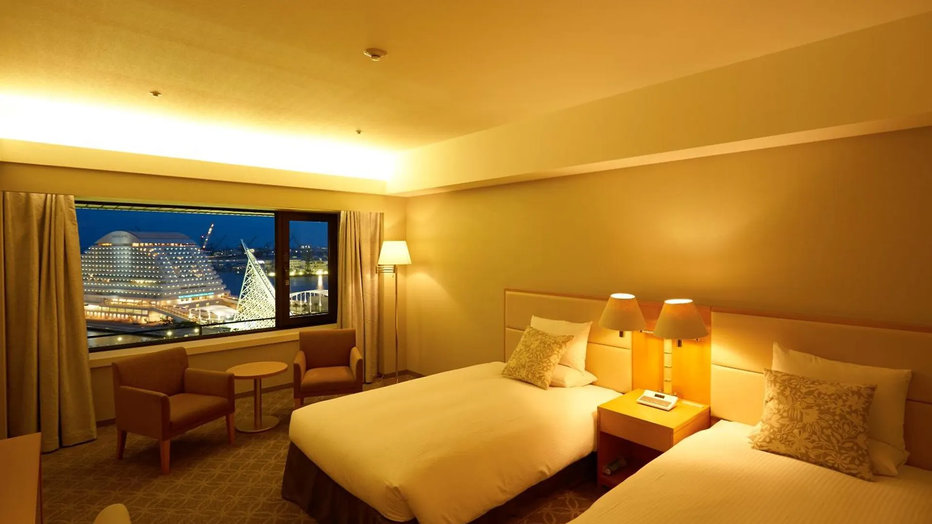 Hotel Okura Kobe 5*,